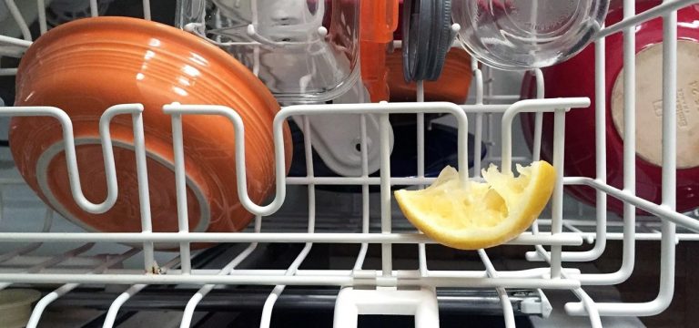 Derfor skal du legge en halv sitron i oppvaskmaskinen