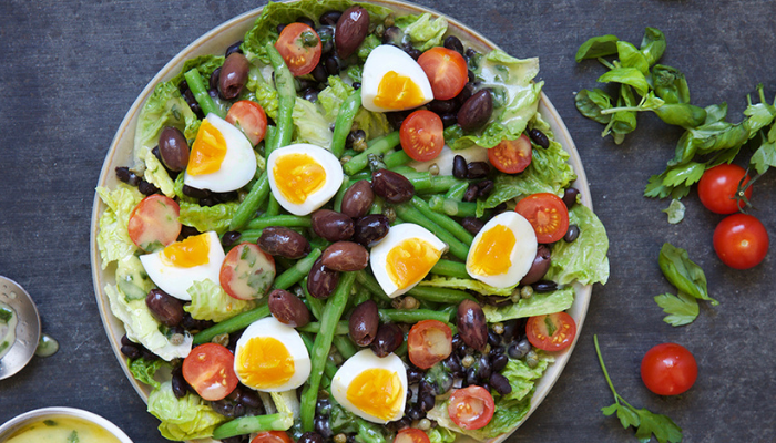 Salade Niçoise – salaten som kan nytes som middag